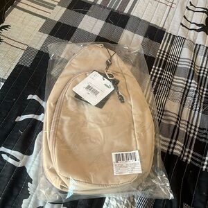 Puma tan sling